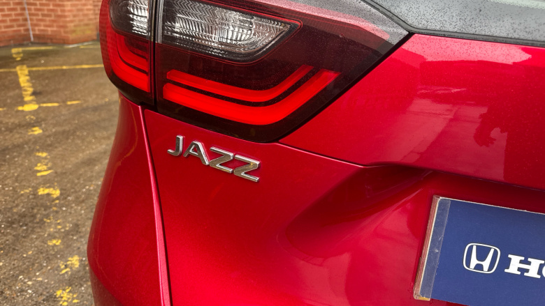 Honda Jazz 1.5 i-MMD Hybrid SR 5dr eCVT Hybrid Hatchback